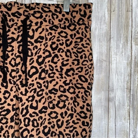 Torrid Leopard Joggers 1X Cozy Lounge Pants Animal Print Drawstring Athleisure - Picture 4 of 8